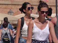 Public no bra
