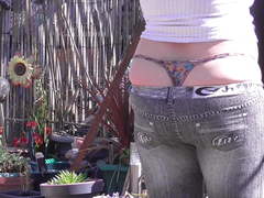 How to show thong, whale-tail, twig-top in low rise jeans